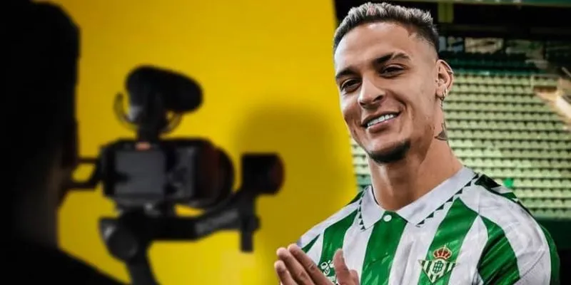 Cầu thủ Antony khẳng định bản thân gia nhập Real Betis
